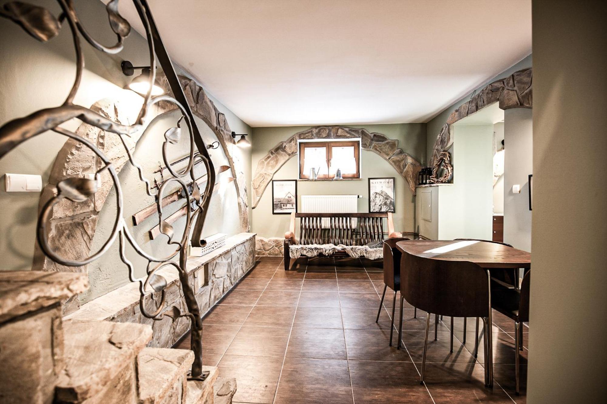 Vila Visitzakopane - House